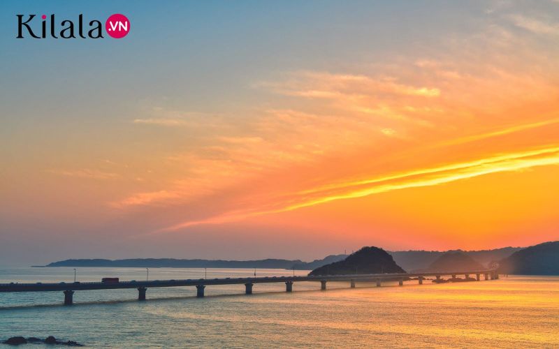 hoàng hôn ở cầu Tsunoshima no Ohashi 1